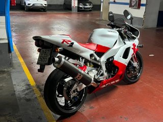 Yamaha R1 1998