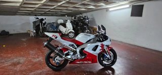 Yamaha R1 1998