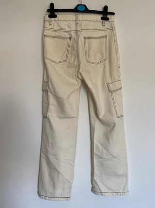 Pantalones cargo Bershka blancos