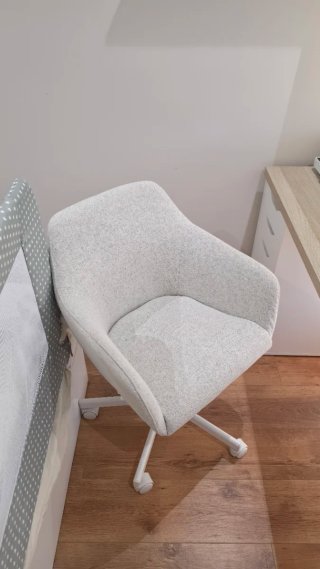 Escritorio y Silla Ikea