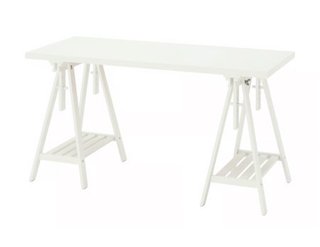 Escritorio (Caballetes y tablero Ikea)