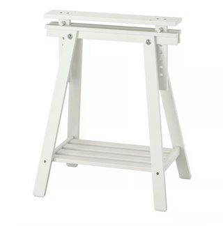 Escritorio (Caballetes y tablero Ikea)