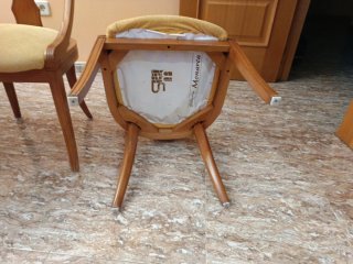 Sillas de comedor de madera y tela
