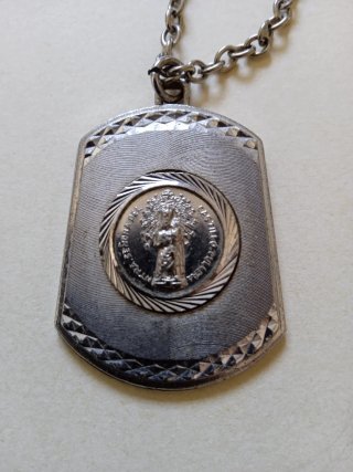 Collar Medalla y Cruz