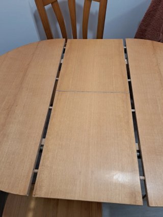 Mesa redonda extensible de madera