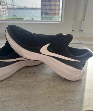 Zapatillas Nike Negras y Blancas