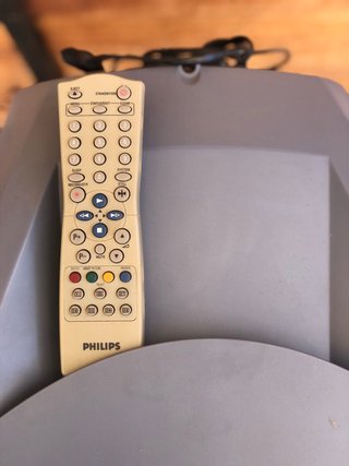 Televisor Philips con VCR (EDICIÓN LIMITADA)