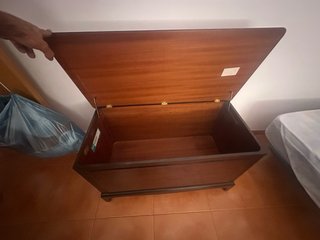 Cómoda y baul stag