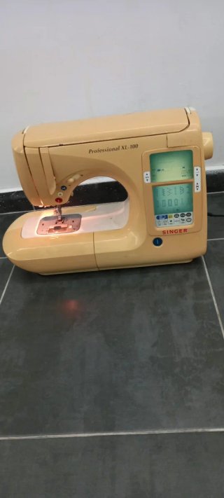 Máquina de coser Singer profesional