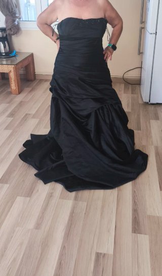 Vestido de fiesta largo negro