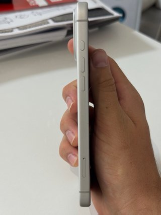 iPhone 17 Pro Max 100% BATERIA