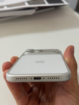 iPhone 17 Pro Max 100% BATERIA