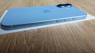 iPhone 17