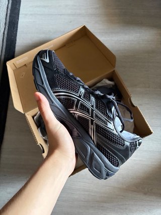 Asics Gel 11-30 Scarpe da Ginnastica Uomo