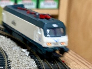 Locomotora N RENFE 252 AVE CIL motorizada escala N