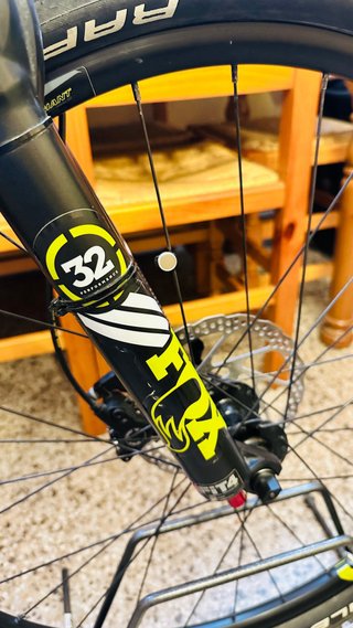 Bicicleta Giant Talon XT Negra y Fluor talla M