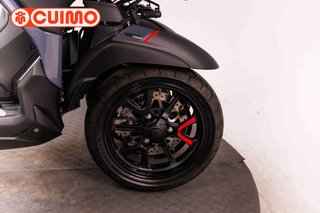 YAMAHA TRICITY 300