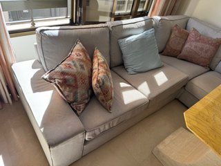 Sofá chaise longue gris