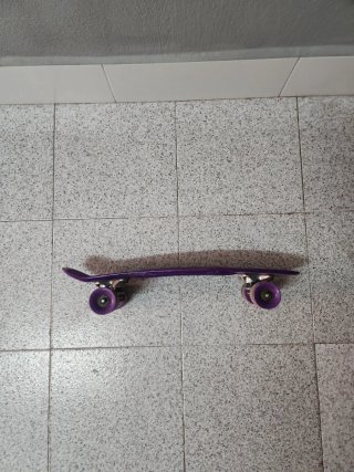 Monopatín Morado Infantil
