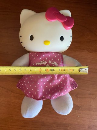 Muñeca Hello Kitty con luz y sonido