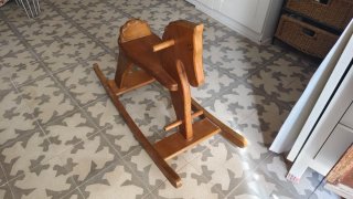 Caballito balancín madera maciza