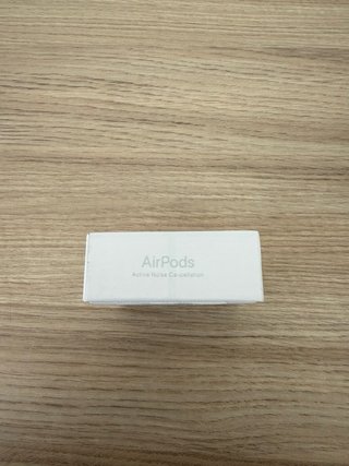 AirPods 4 con Cancelación Ruido • Nuevos