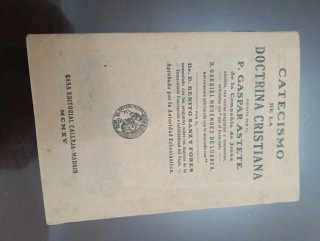 Lote libros antiguos: Catecismo, Teatro, etc.