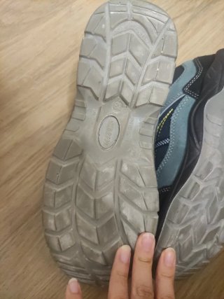 Zapatos de seguridad SKARPA negros y azules