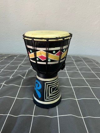 Tambor africano decorado