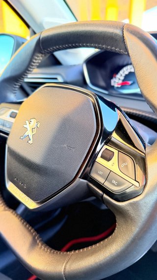 Peugeot 208 2022