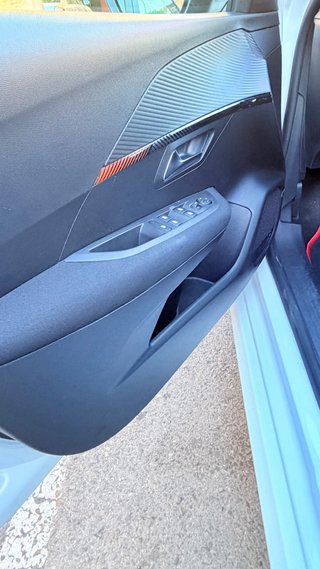 Peugeot 208 2022