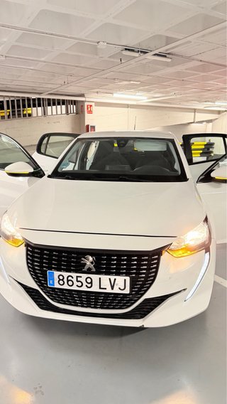 Peugeot 208 2022