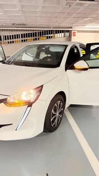 Peugeot 208 2022