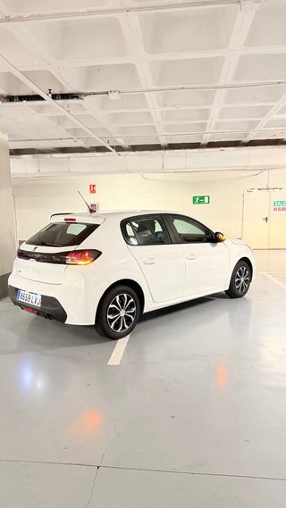 Peugeot 208 2022
