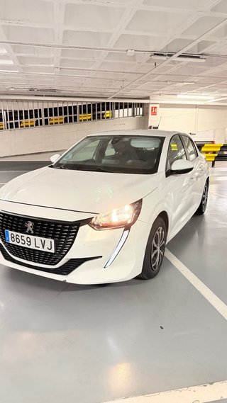 Peugeot 208 2022
