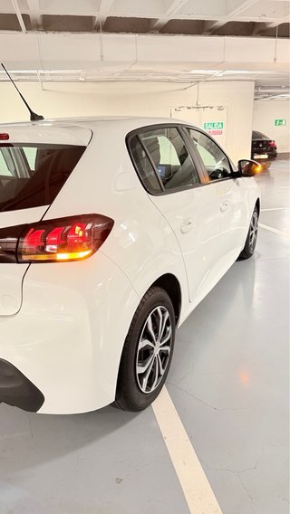 Peugeot 208 2022