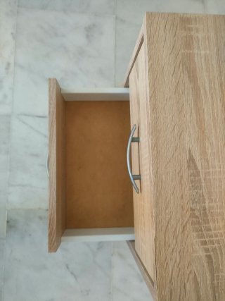 Cajonera de madera con 2 cajones