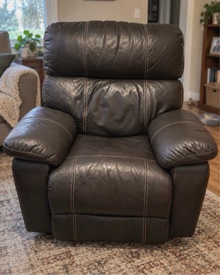 Sillón reclinable piel marrón 360°