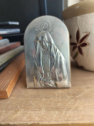 Virgen del Carmen Hispánica Plata