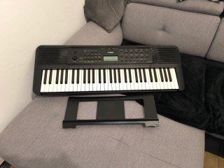 Teclado Yamaha PSR-E283 61 teclas