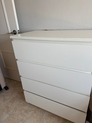 Cómoda IKEA 4 cajones blanca