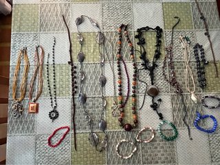 Lote collares y pulseras bisutería