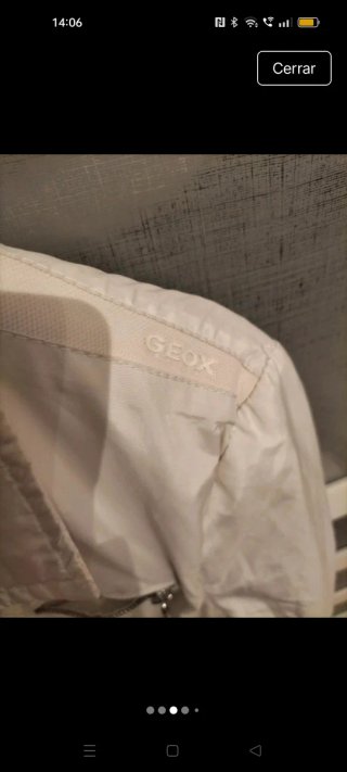 Chaqueta Geox tipo corta viento color crema