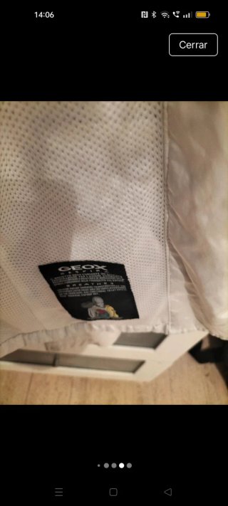 Chaqueta Geox tipo corta viento color crema