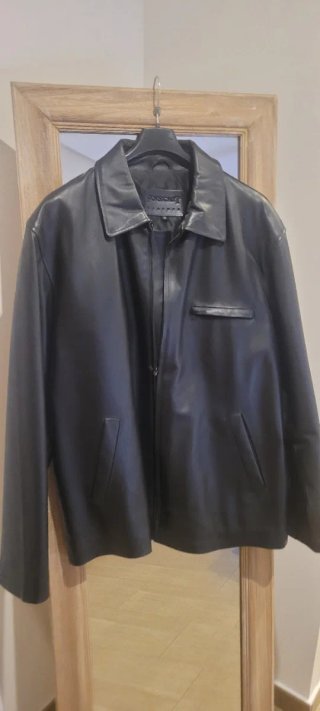 Chaqueta de Piel FORECAST Negra Talla 52