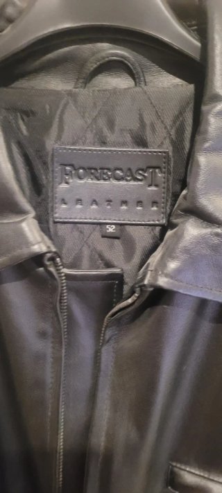 Chaqueta de Piel FORECAST Negra Talla 52
