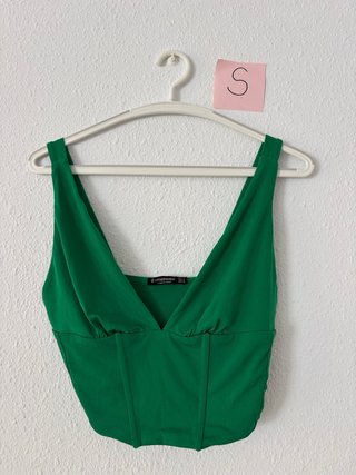 Crea tu propio lote de ropa.