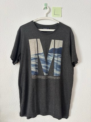 Crea tu propio lote de ropa.