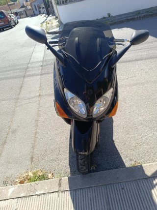 Yamaha TMAX 500 Maxi Scooter Negra