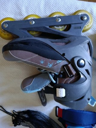 Patines en línea Decathlon talla 39 en buen estado